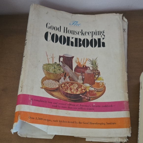 1963 Good Housekeeping Blue &Cream Cookbook by Hearst Corporation - Picture 9 of 10